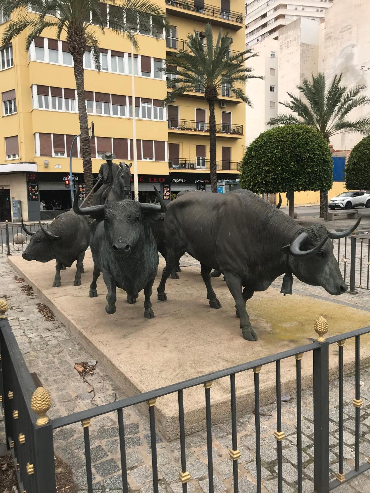 Apartamentos Turisticos Kenzamin Alicante Luaran gambar