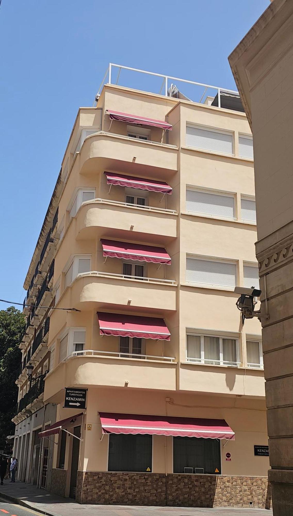 Apartamentos Turisticos Kenzamin Alicante Luaran gambar