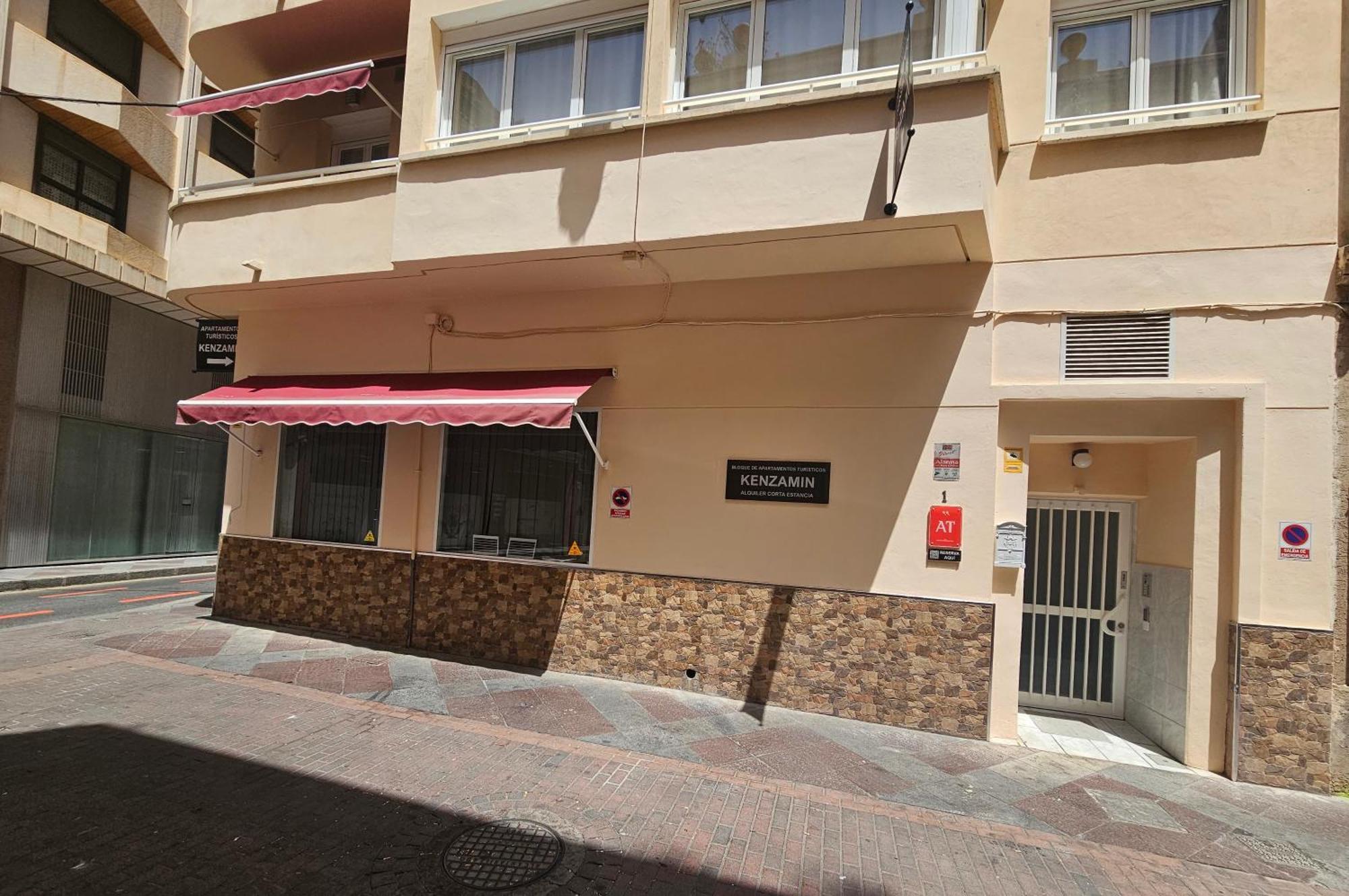 Apartamentos Turisticos Kenzamin Alicante Luaran gambar