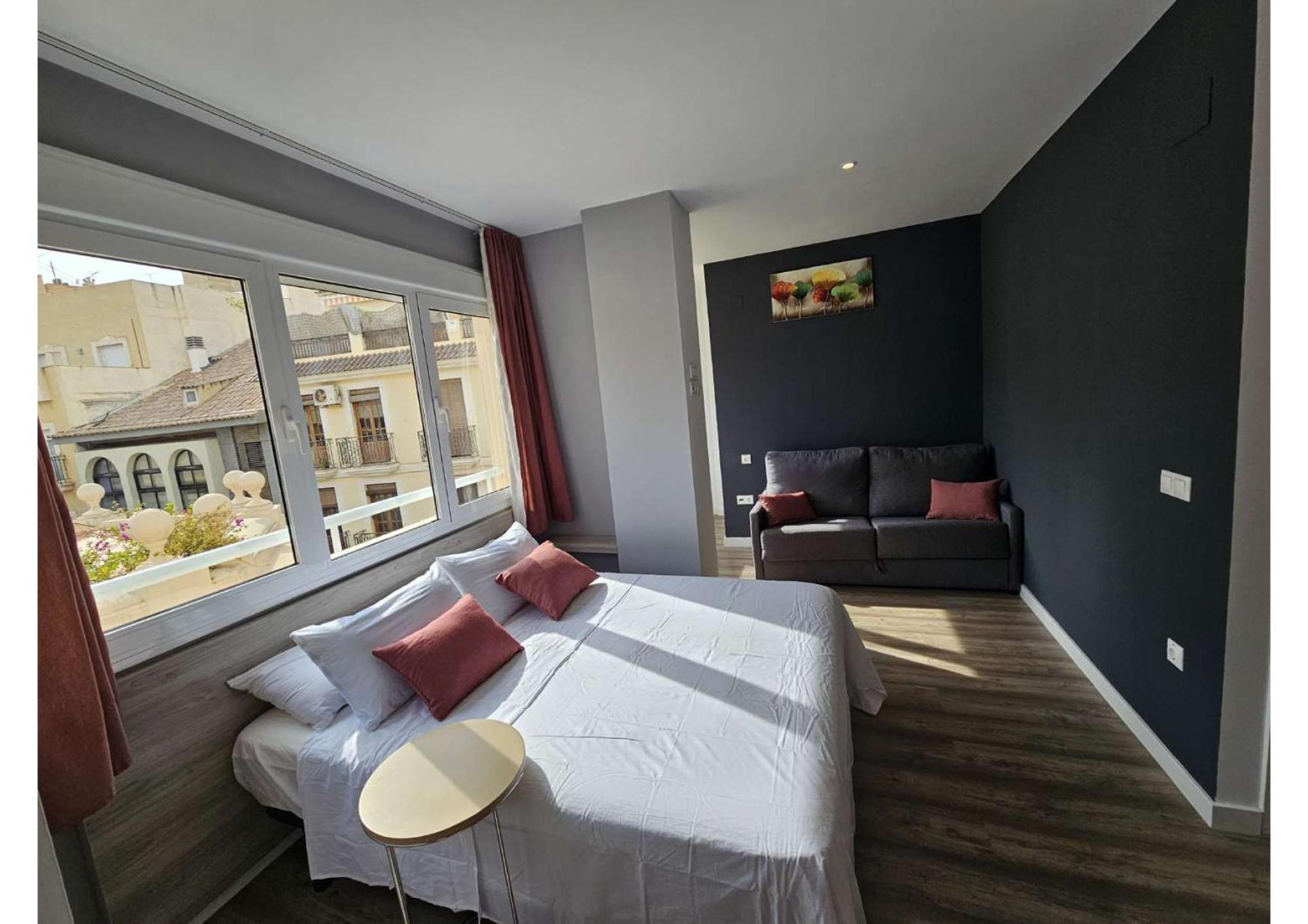 Apartamentos Turisticos Kenzamin Alicante Luaran gambar