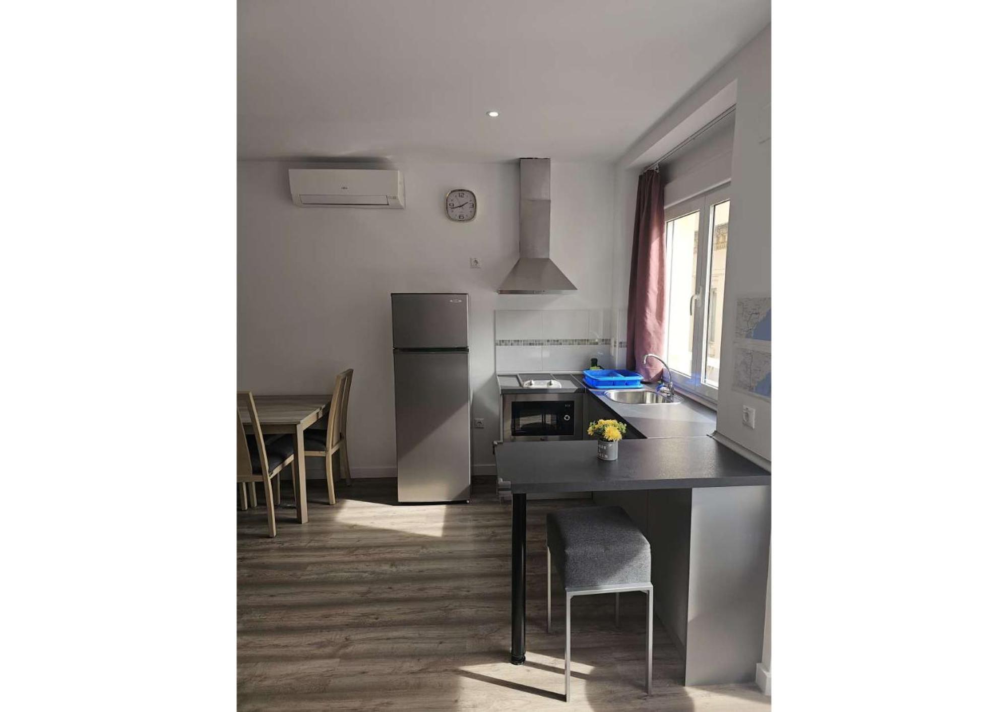 Apartamentos Turisticos Kenzamin Alicante Luaran gambar