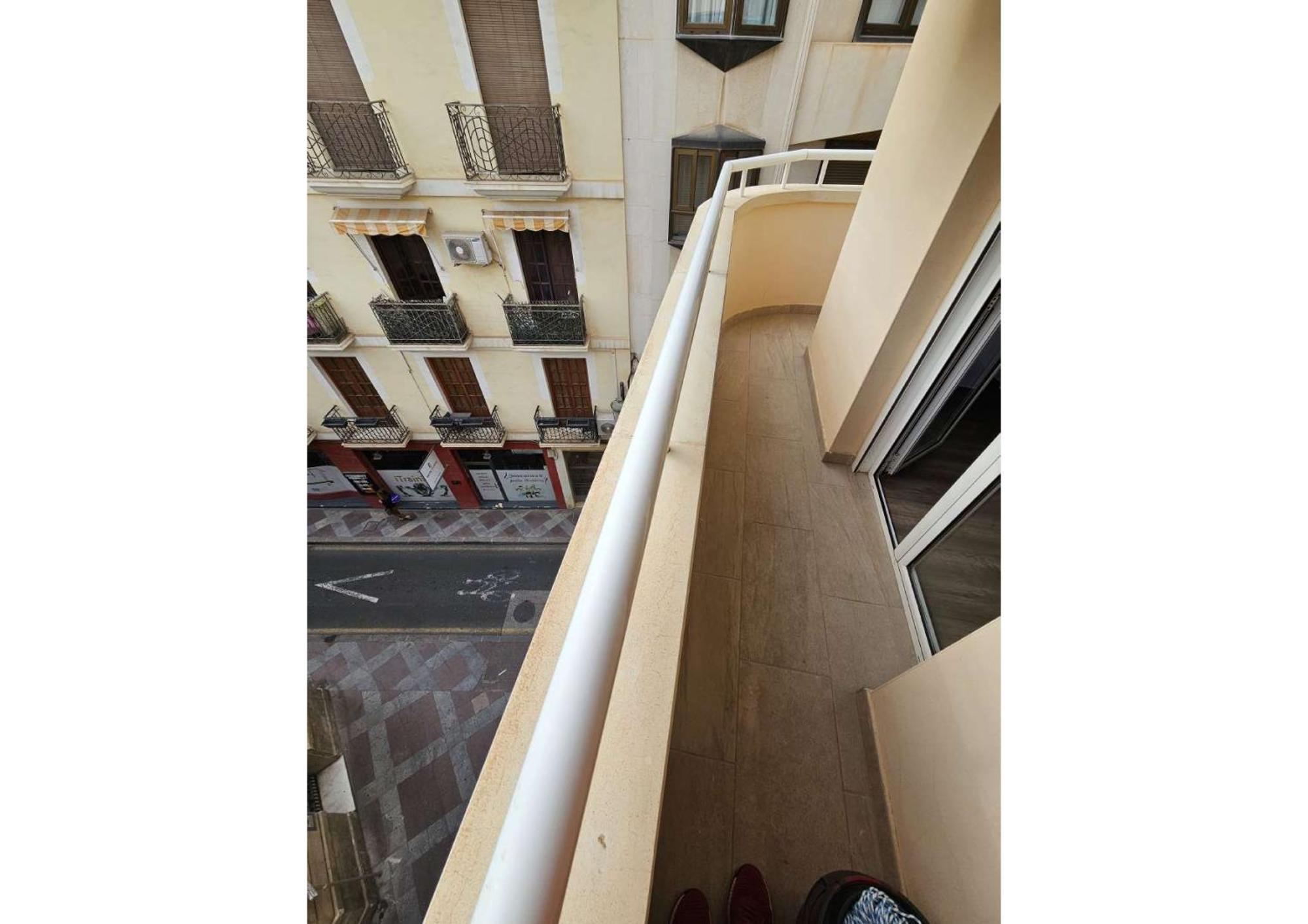 Apartamentos Turisticos Kenzamin Alicante Luaran gambar