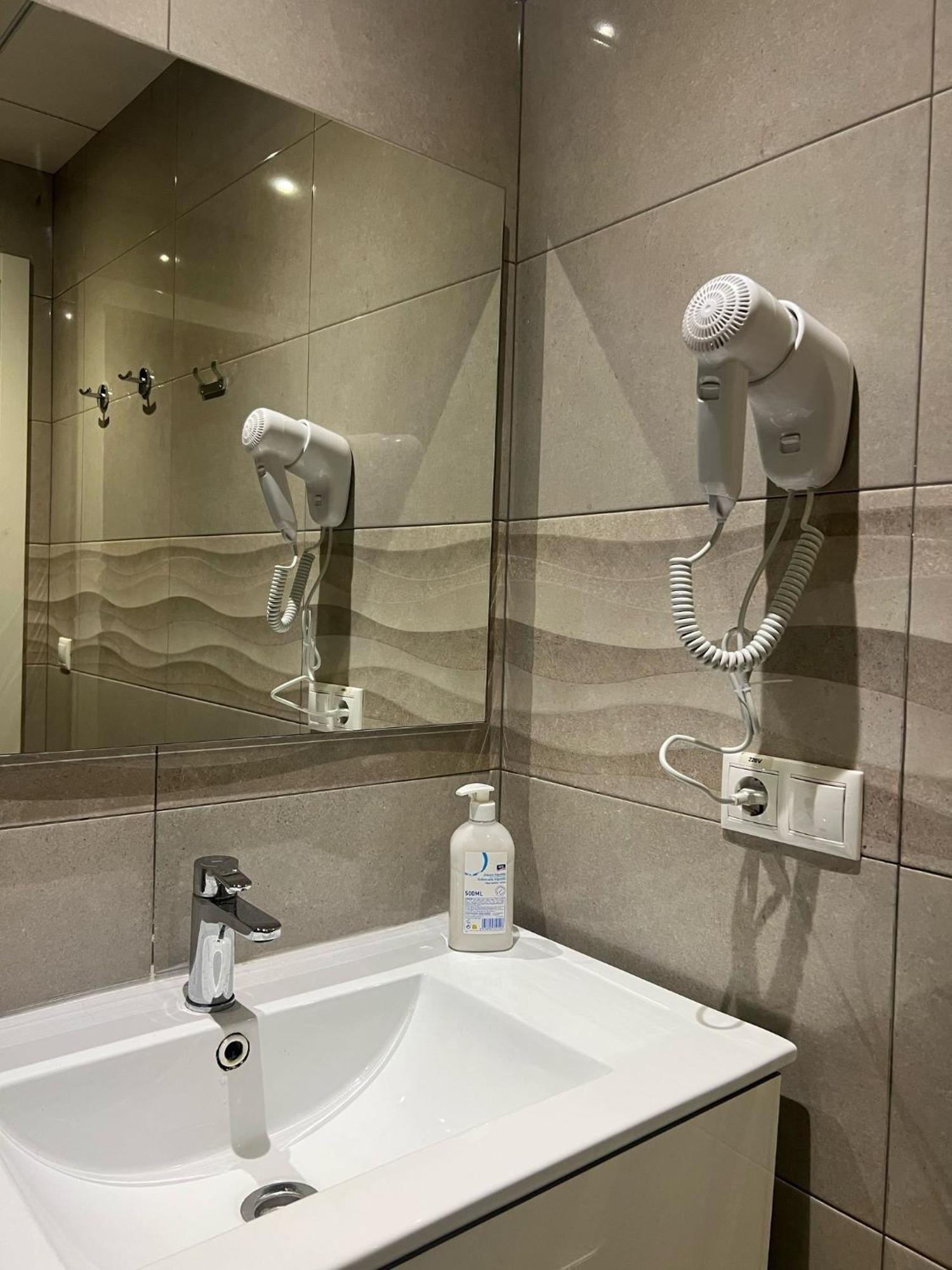 Apartamentos Turisticos Kenzamin Alicante Luaran gambar